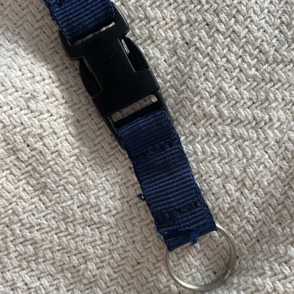 Vintage US NAVY navy and yellow lanyard